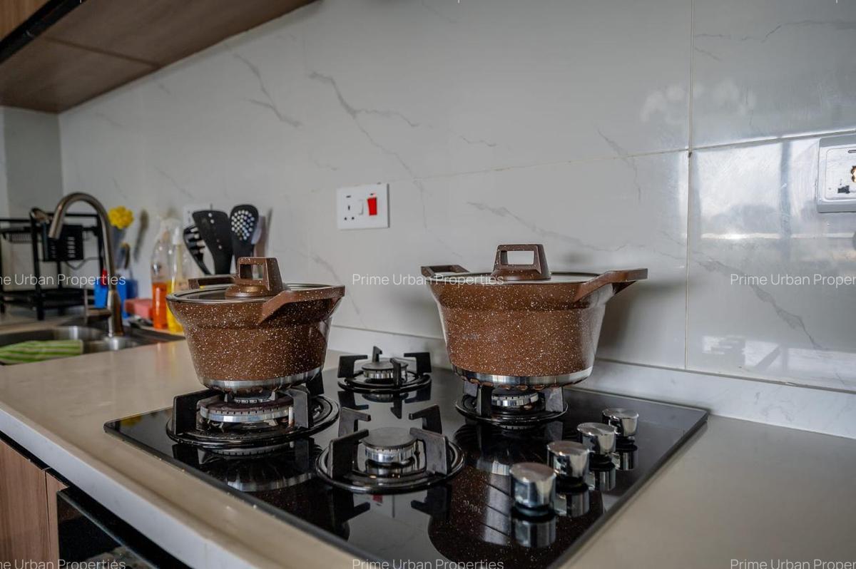 Serviced 2 Bed Apartment with En Suite in Riverside - 3