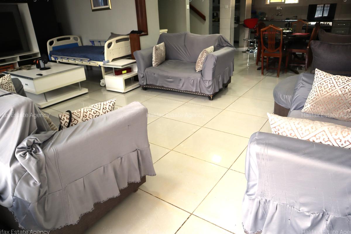 6 Bed House with En Suite in Westlands Area - 3