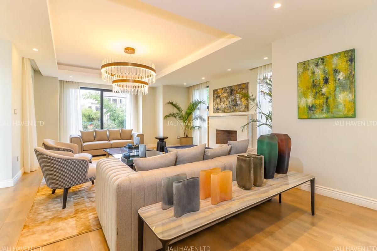 5 Bed Villa with En Suite in Runda - 5