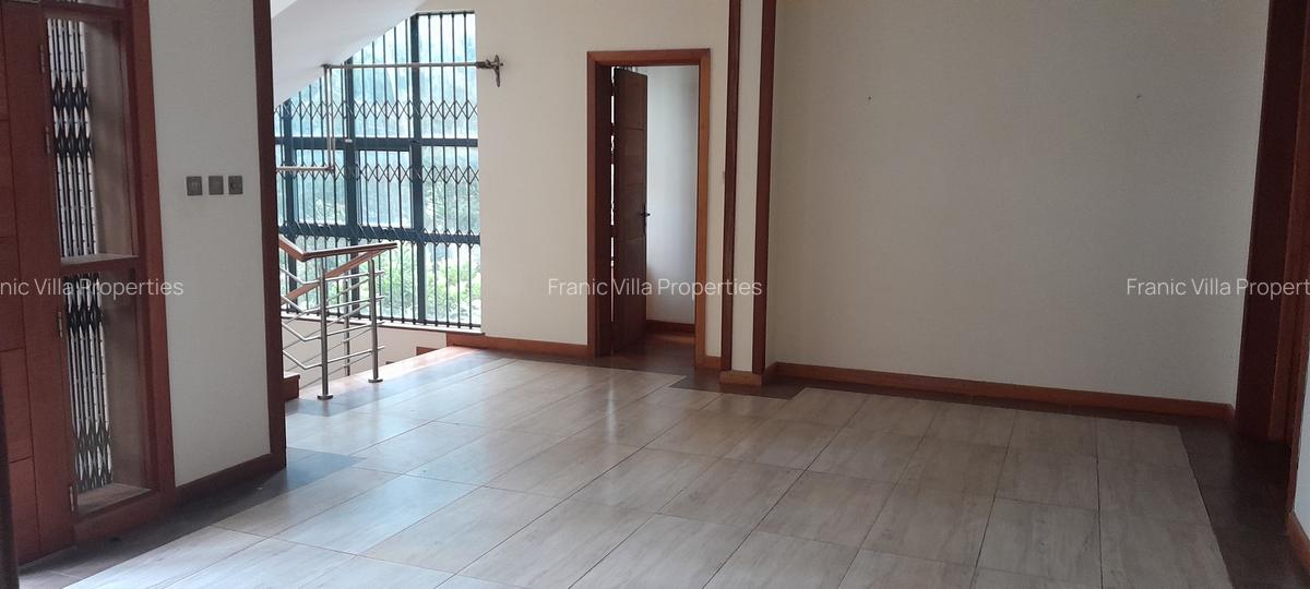 6 Bed House with En Suite at Nyari Central - 13