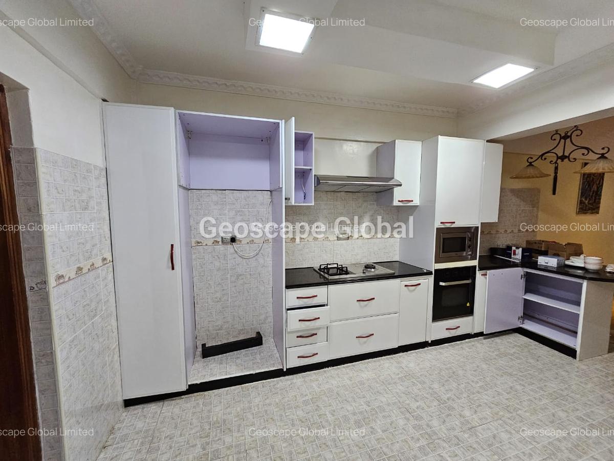 2 Bed House with En Suite in Nyari - 8