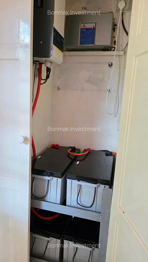 4 Bed House with En Suite at Lavington Green - 16