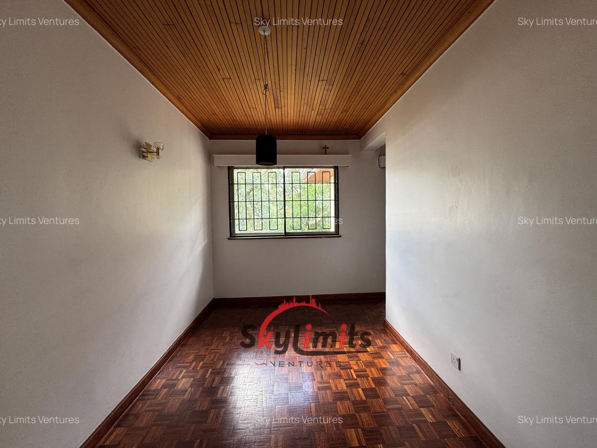 4 Bed Apartment with Swimming Pool in Kilimani - 9