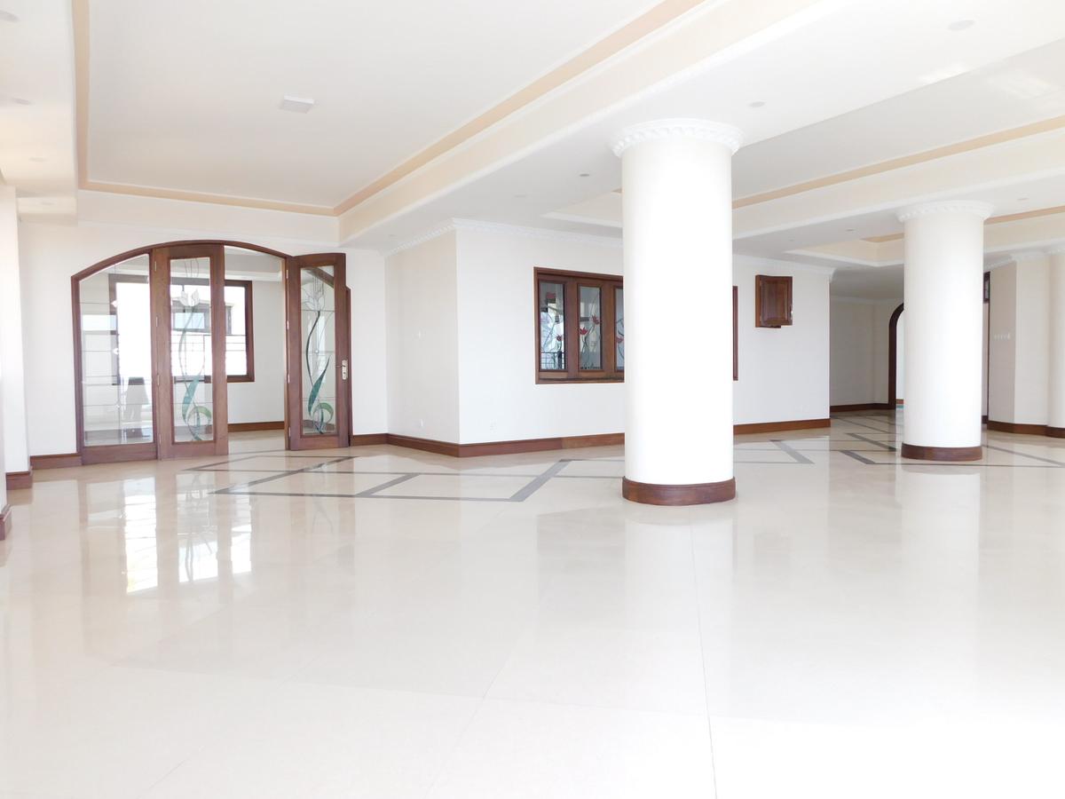 5 Bed Apartment with En Suite in Kizingo - 8