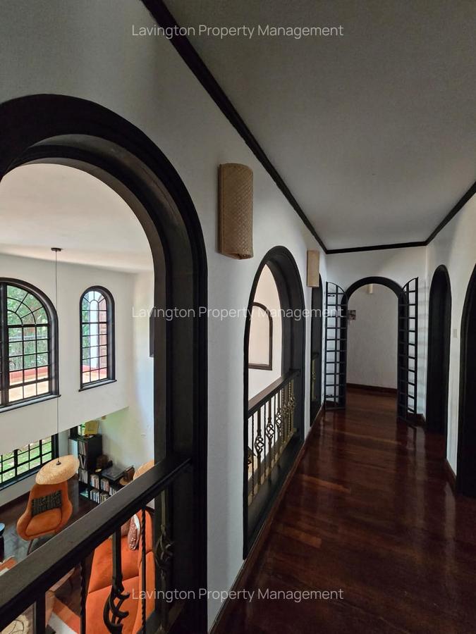 4 Bed Villa with En Suite at Lavington Green - 11