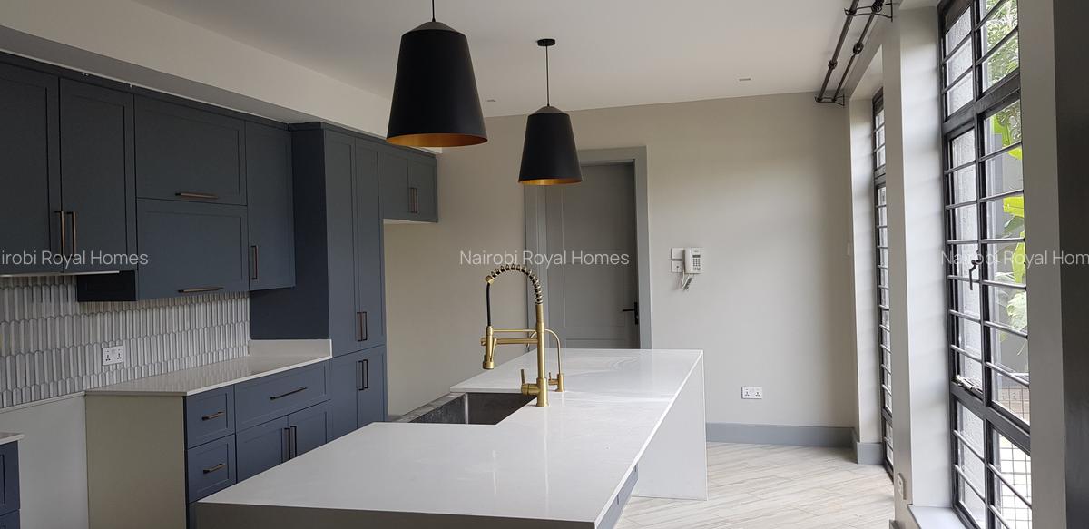 5 Bed Townhouse with En Suite at Kitisuru - 10