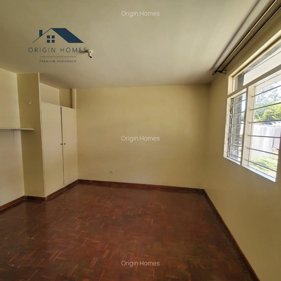 1 Bed Apartment with En Suite at Kilimani - 3