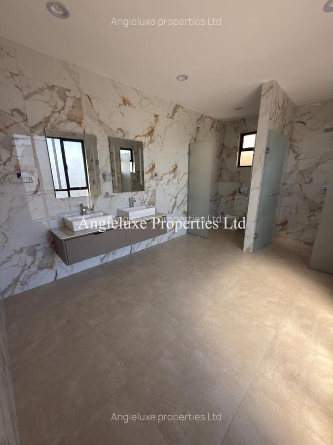 3 Bed Apartment with En Suite at Brookside Drive - 13