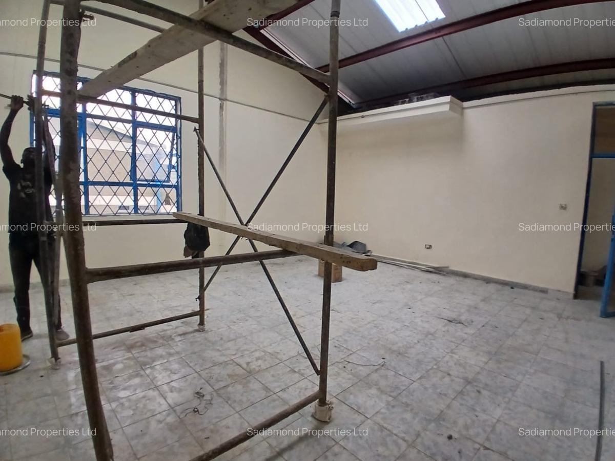 6,000 ft² Warehouse with Parking at Sabaki - 5