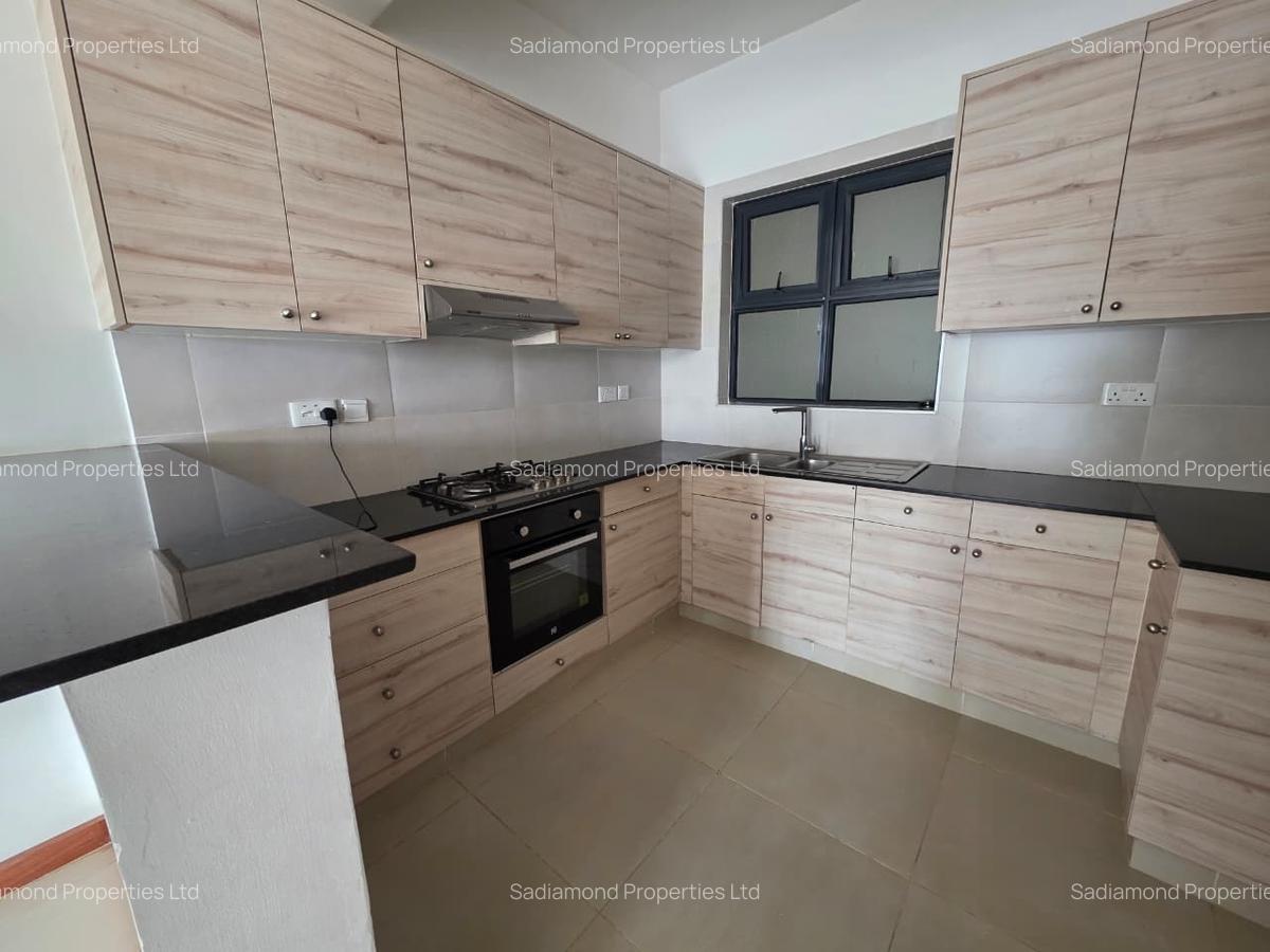 2 Bed Apartment with En Suite in Rhapta Road - 4