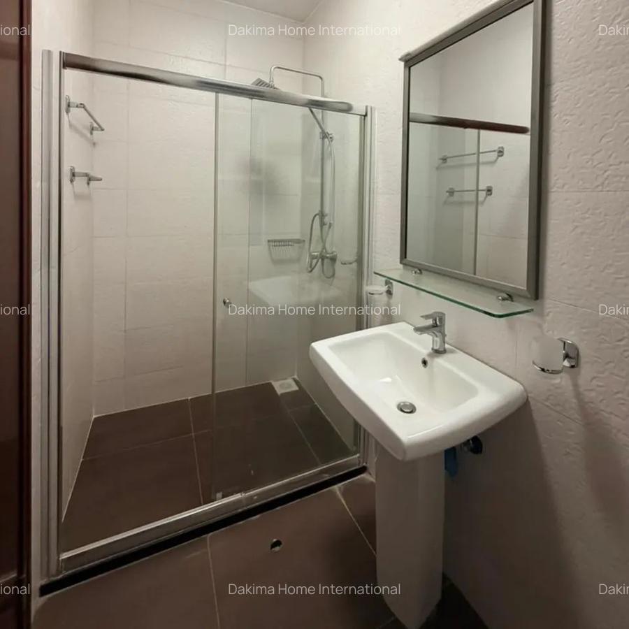 4 Bed Apartment with En Suite in General Mathenge - 10