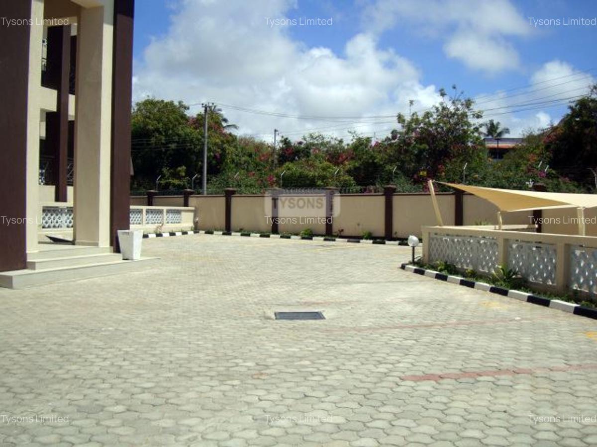 3 Bed Apartment with En Suite in Nyali Area - 7