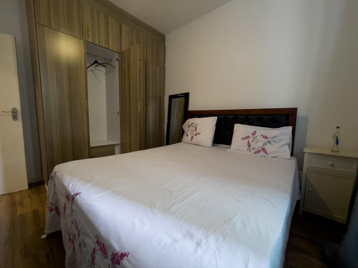 Furnished 2 Bed Apartment with En Suite at Hatheru Road - 9