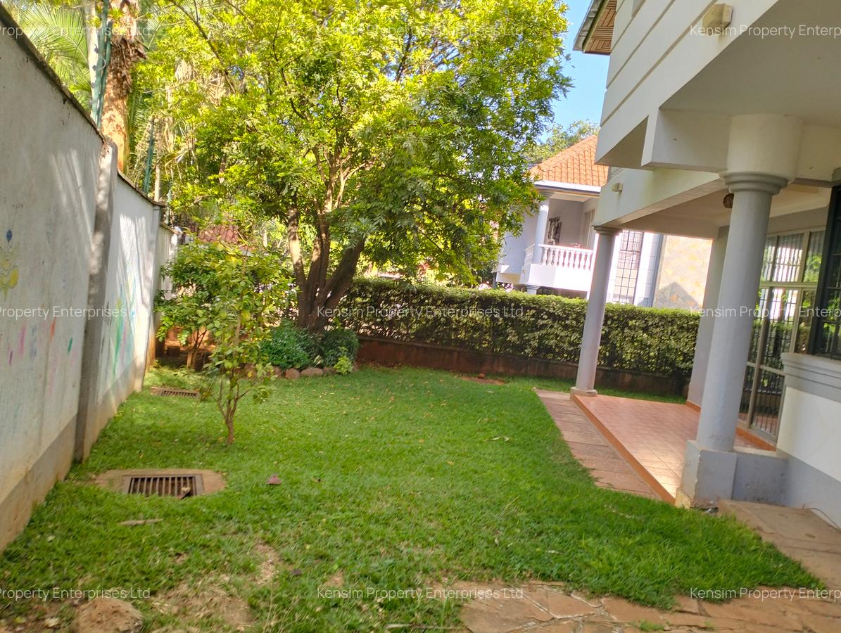 4 Bed Townhouse with En Suite in Lavington - 1