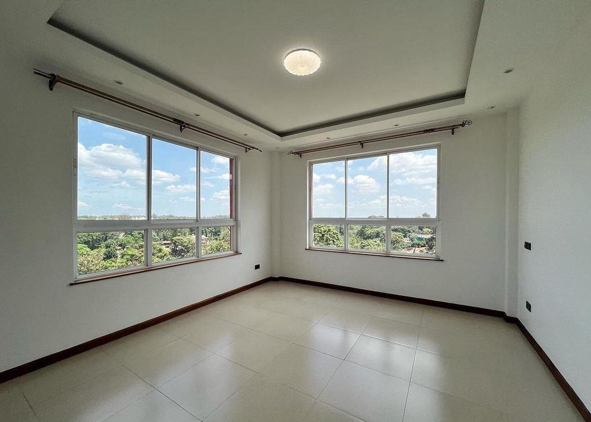 5 Bed Apartment with En Suite in General Mathenge - 8