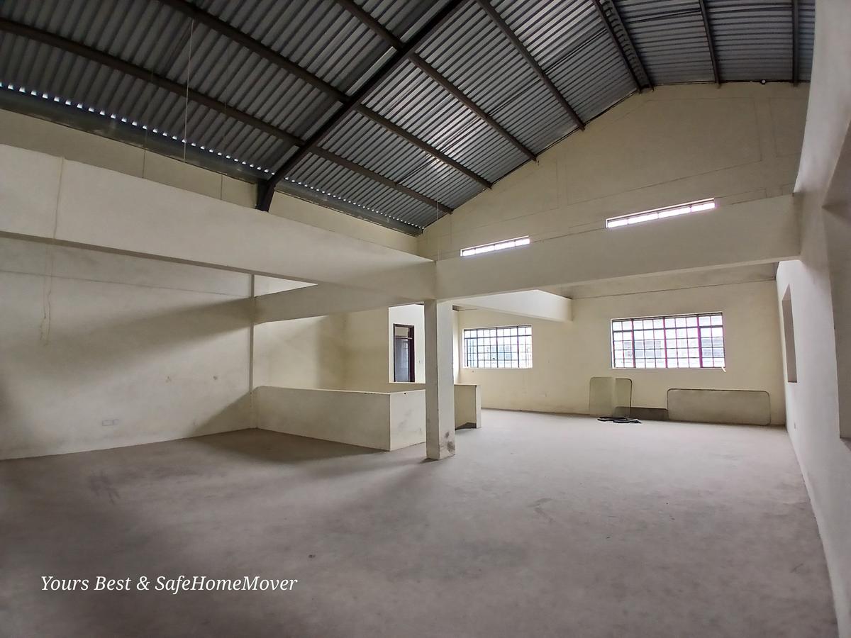 6,500 ft² Warehouse with Service Charge Included at Gateway Mall - 5