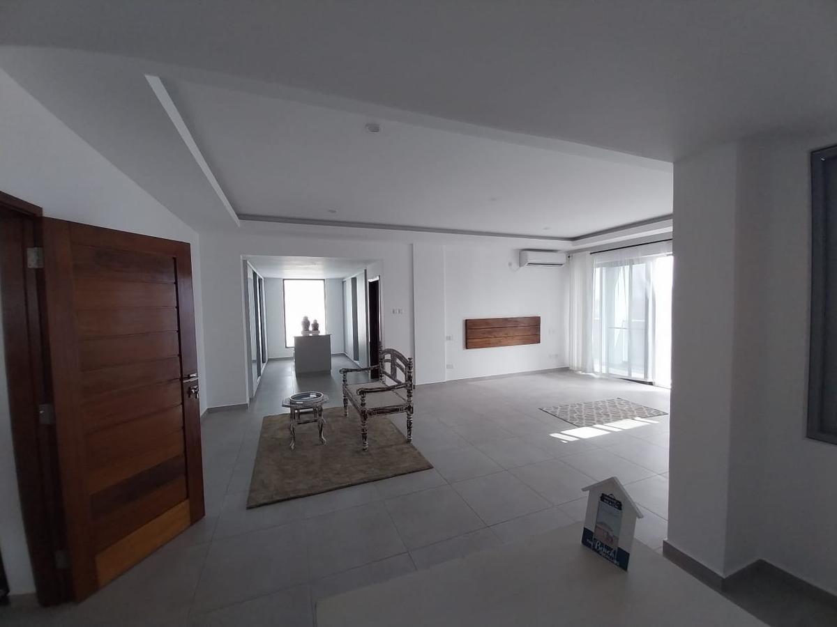 Serviced 5 Bed Apartment with En Suite at Mombasa - 9