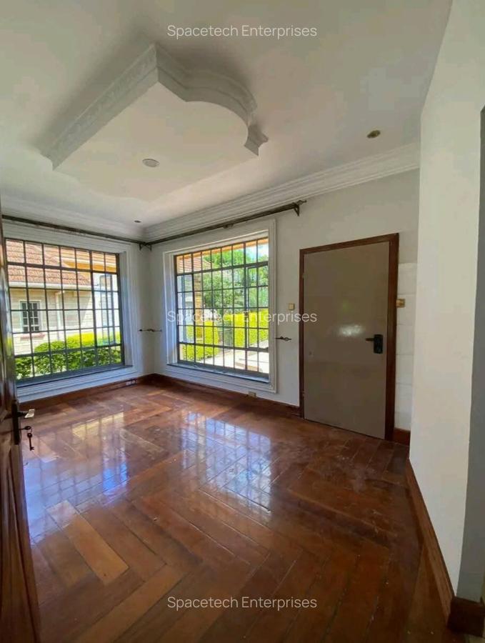 3 Bed House with En Suite in Runda - 6