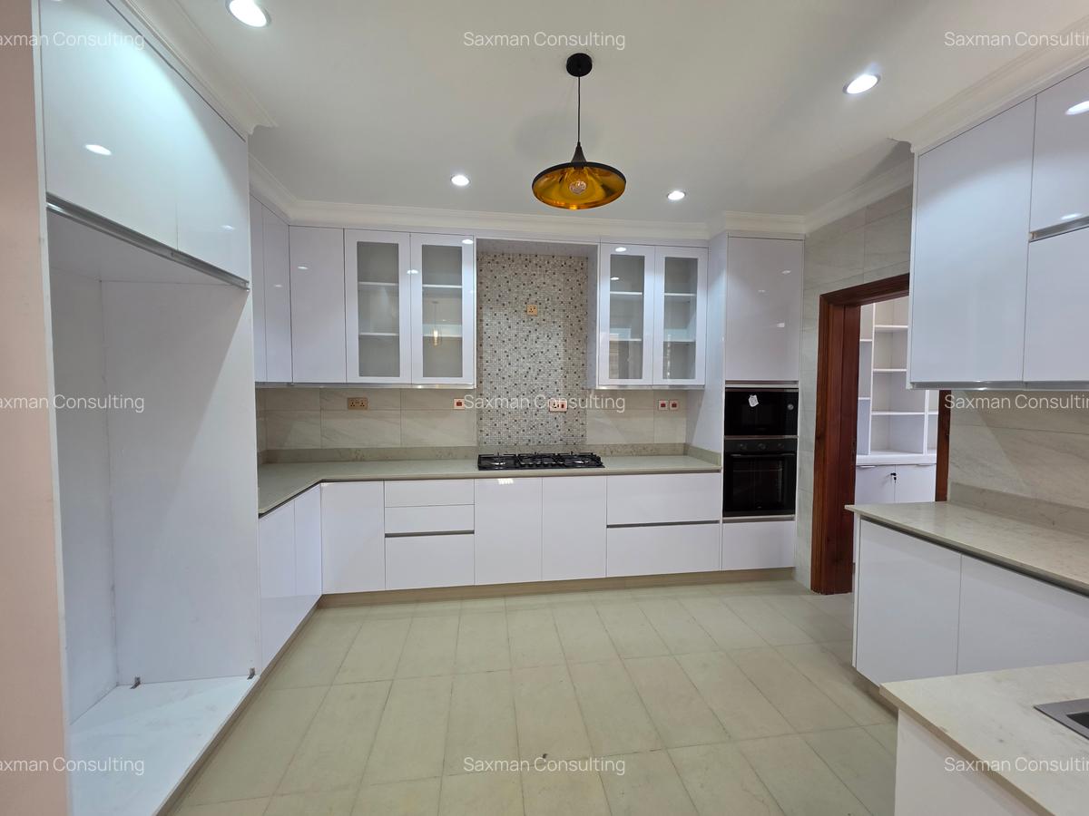 3 Bed Villa with En Suite in Thome - 13