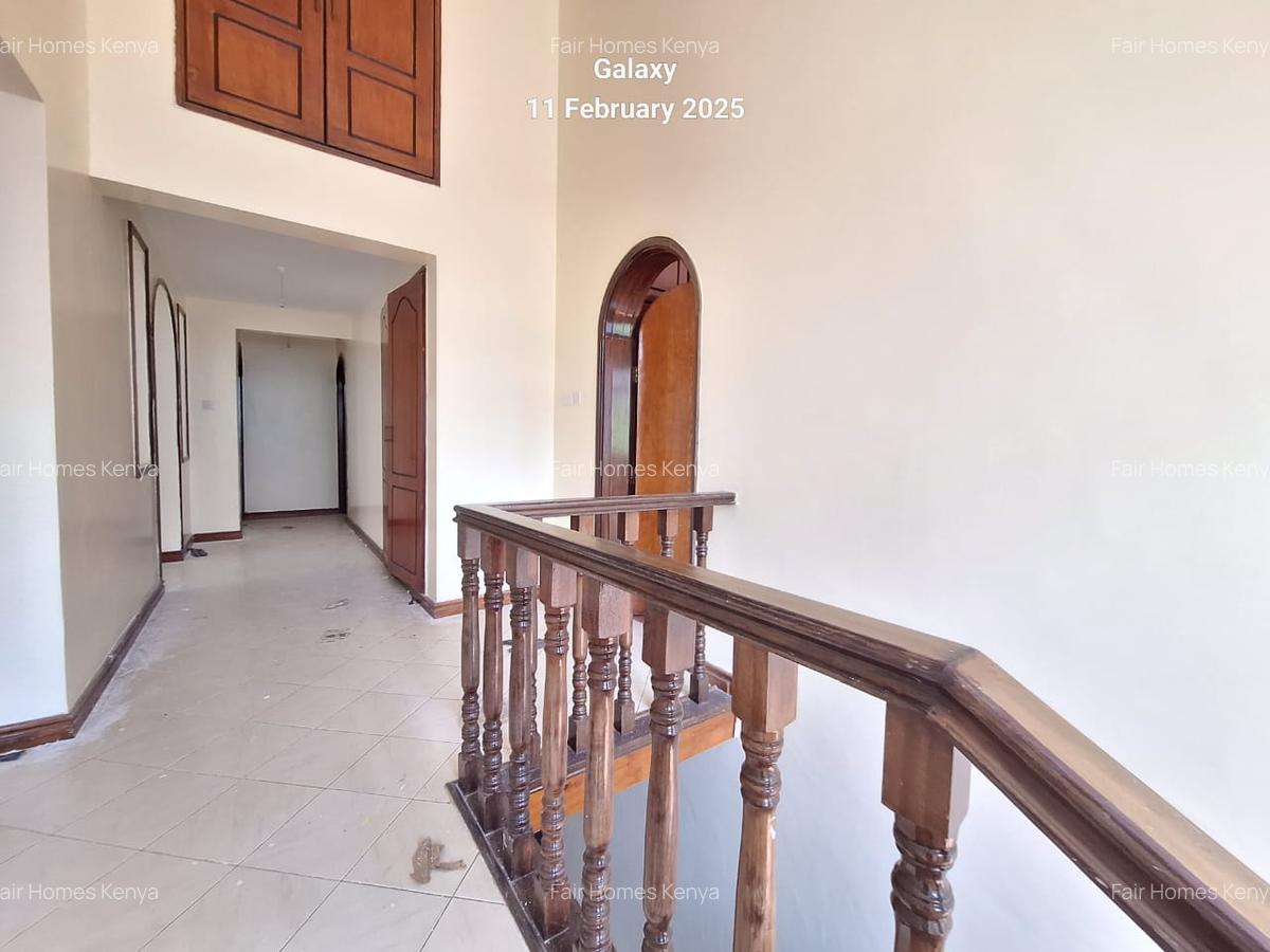 5 Bed Townhouse with En Suite at Riverside Drive - 20