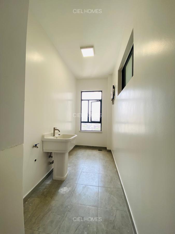 4 Bed Apartment with En Suite at Oledume Road - 4