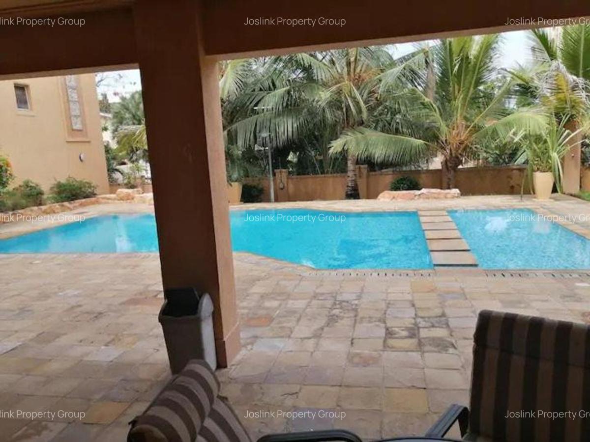 Serviced 3 Bed Apartment with En Suite in Nyali Area - 13