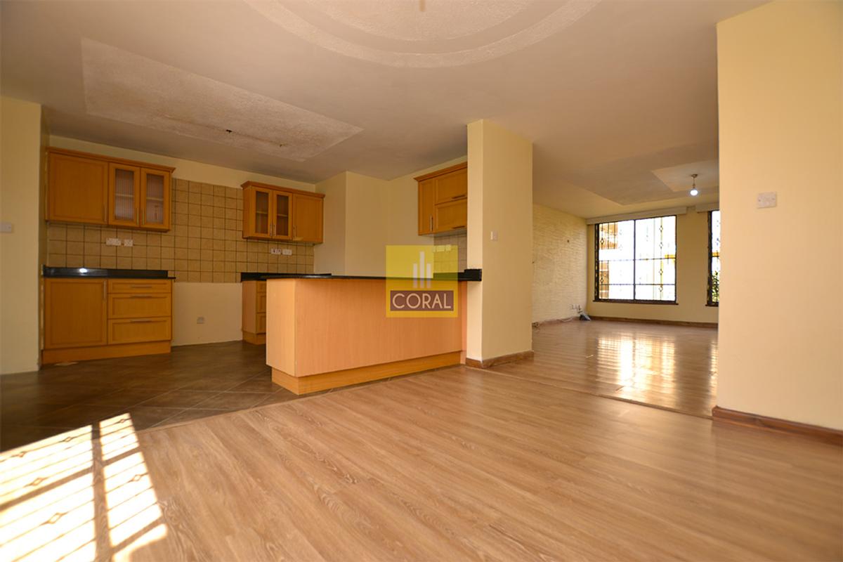 3 Bed Apartment with Lift in Kilimani - 4