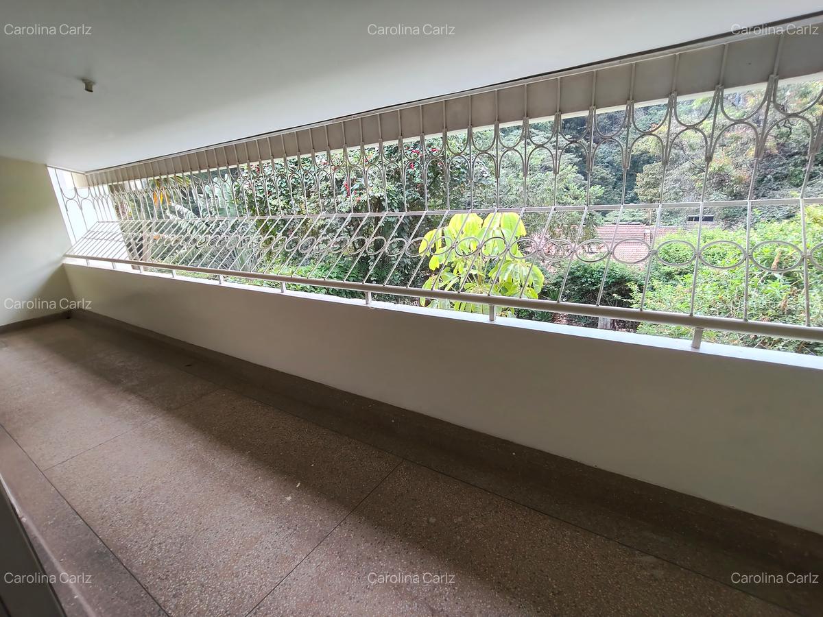 5 Bed Townhouse with En Suite at Peponi Road - 12