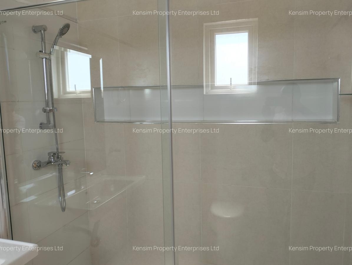 3 Bed Apartment with En Suite in Westlands Area - 14