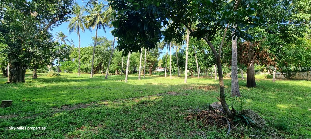 3.7 ac Land at Serena - 8