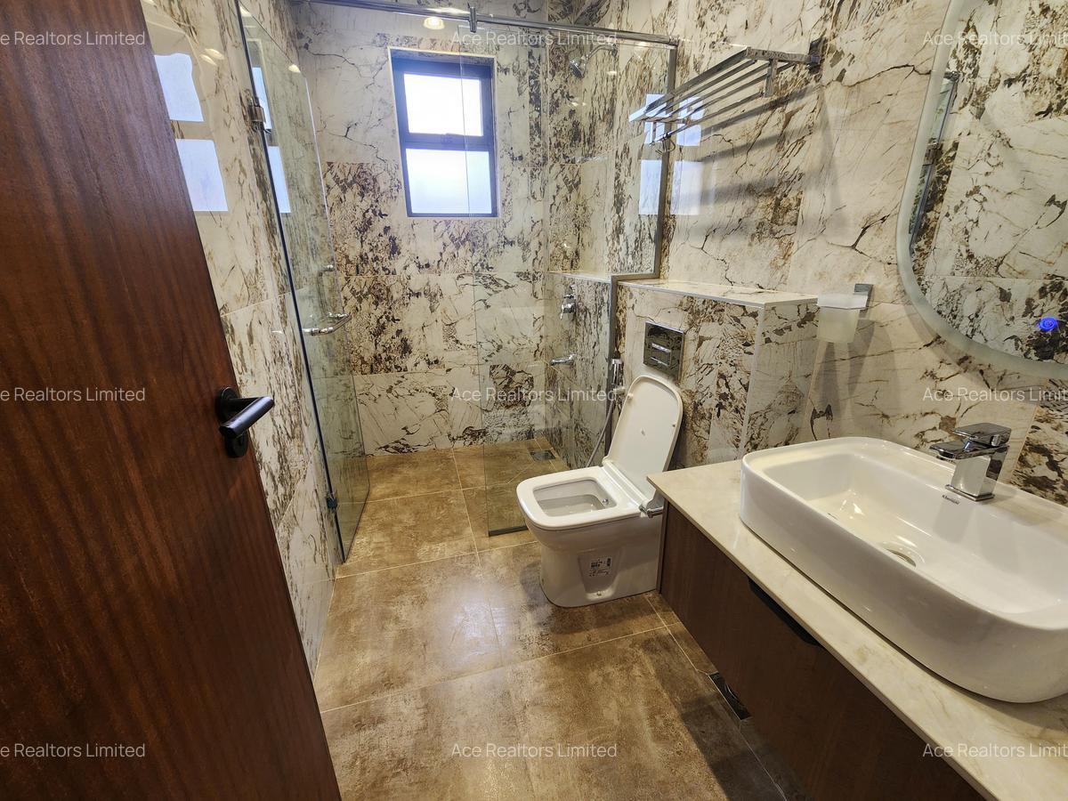 2 Bed Apartment with En Suite at Brookside - 14