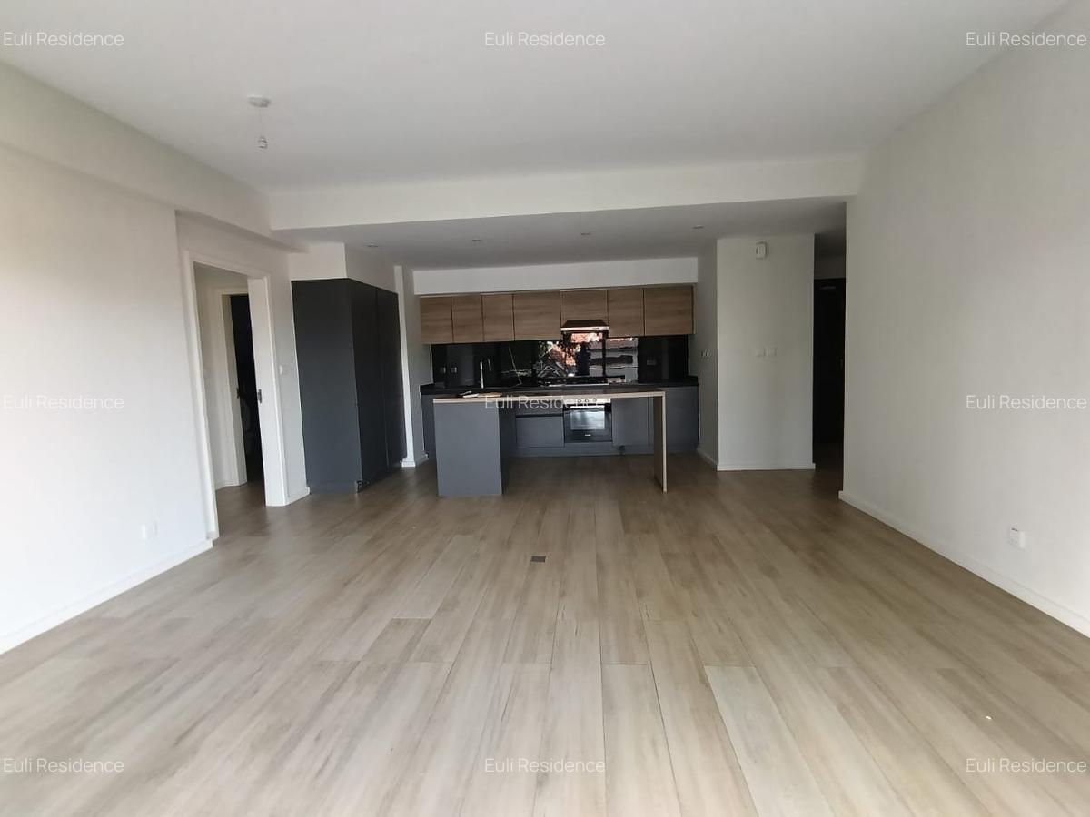 2 Bed Apartment with En Suite at Riverside Drive - 14