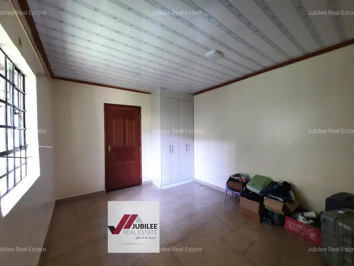 4 Bed House with En Suite in Kitisuru - 16