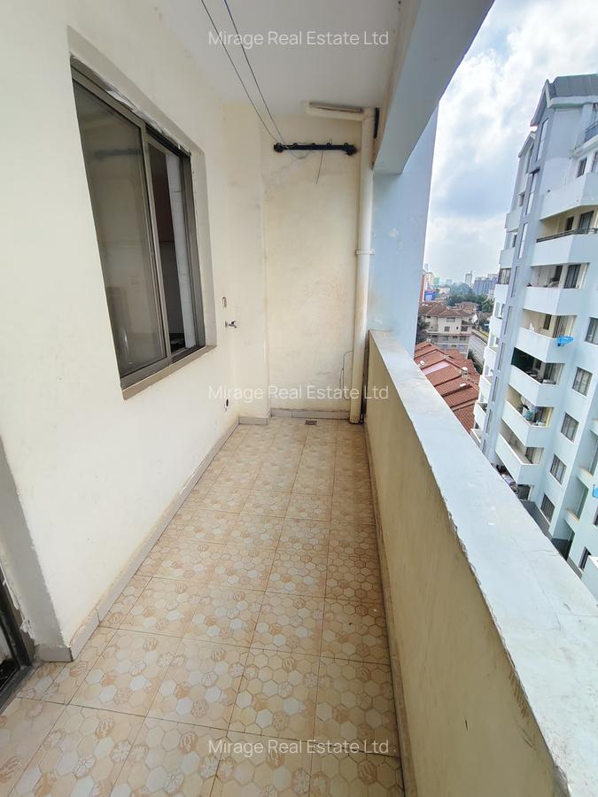 3 Bed Apartment with En Suite in Kileleshwa - 3