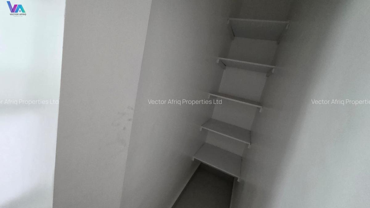 Serviced 3 Bed Apartment with En Suite in Syokimau - 6