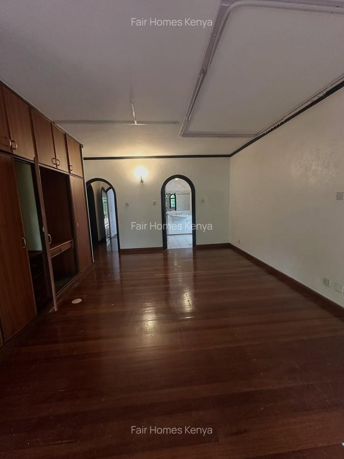 4 Bed Townhouse with En Suite at Riverside Drive - 6