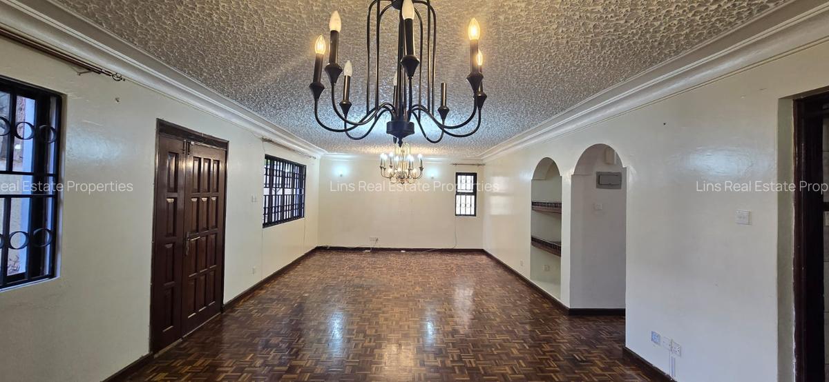 4 Bed Townhouse with En Suite in Lavington - 14