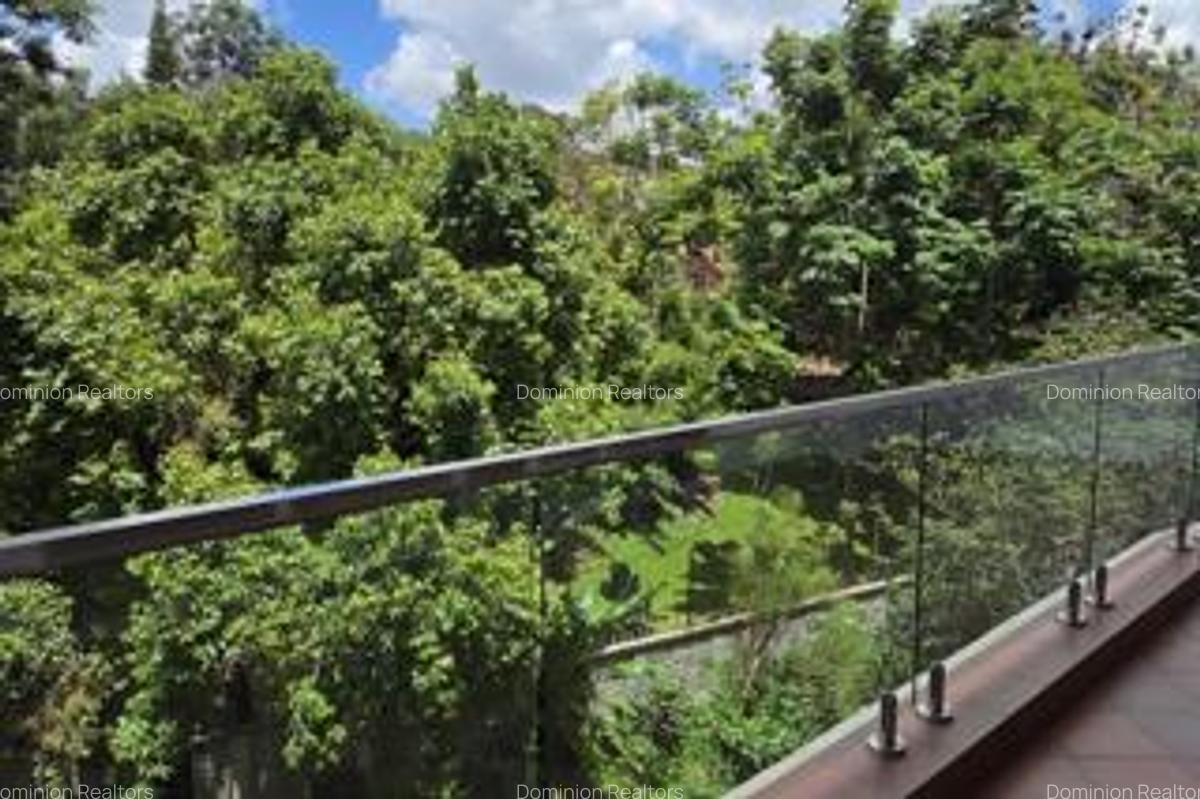 3 Bed Apartment with En Suite in Parklands - 18