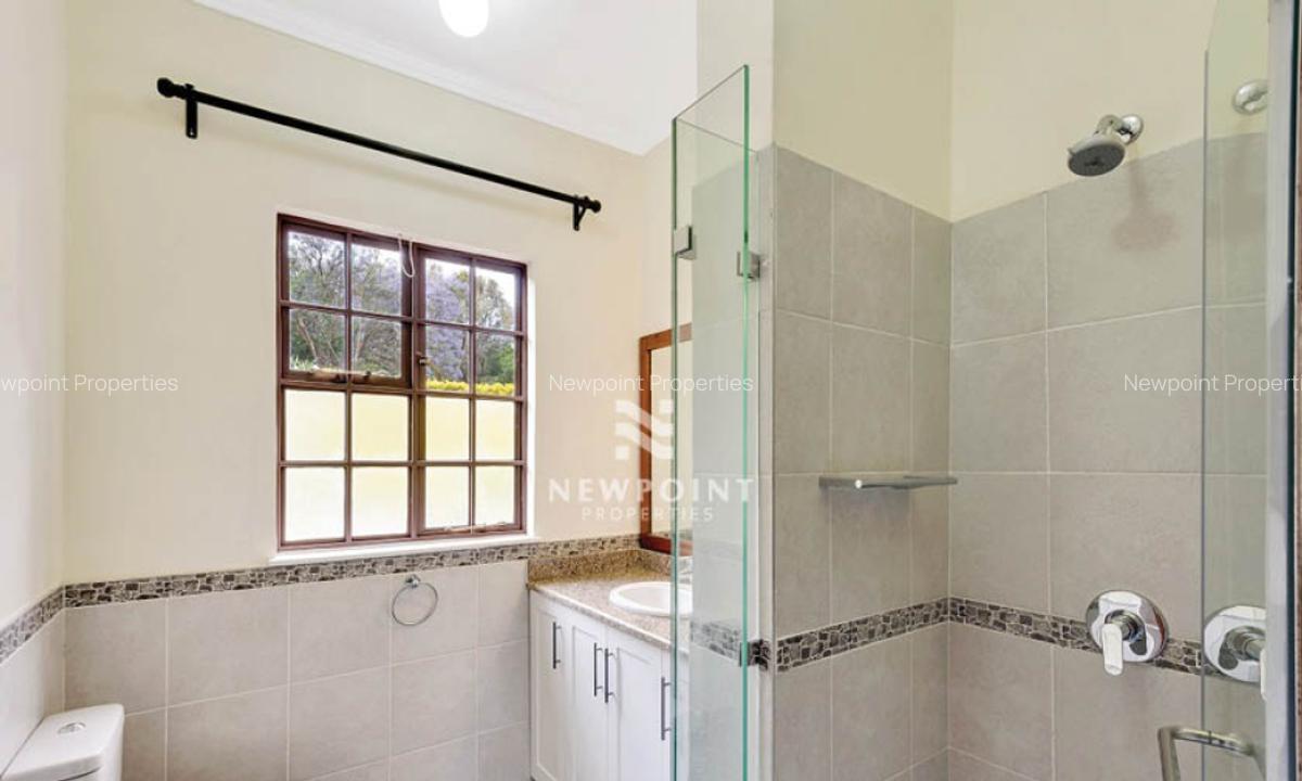 5 Bed House with En Suite in Karen - 7