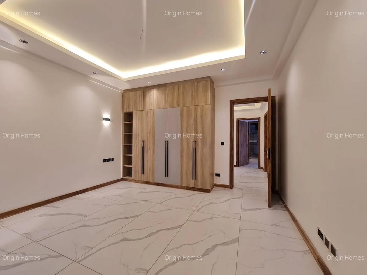 4 Bed Apartment with En Suite at Peponi Road - 10