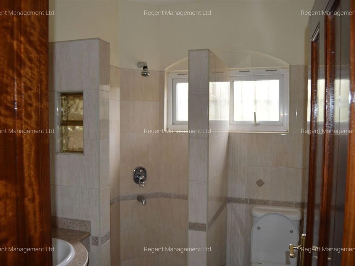 4 Bed Townhouse at Dennis Pritt/State House Road - 5