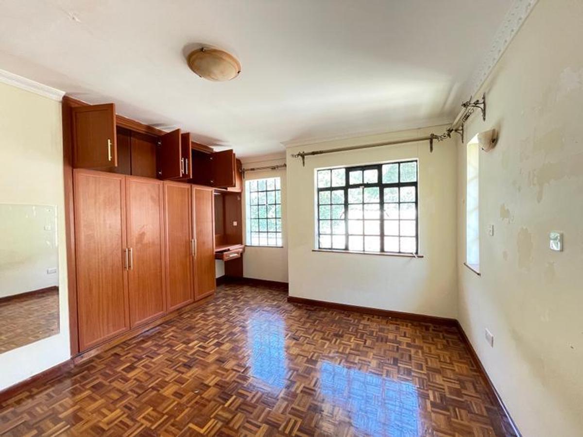 5 Bed Townhouse with En Suite at Chalbi Drive - 2