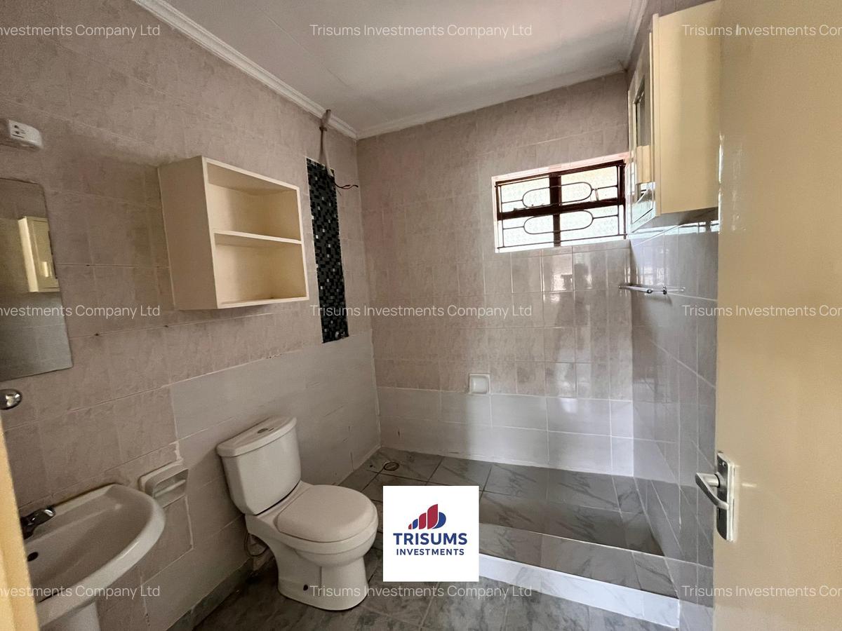 4 Bed Townhouse with En Suite at Church Rd - 16