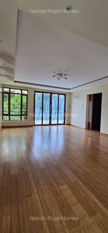 5 Bed Townhouse with En Suite at Lavington Green - 16