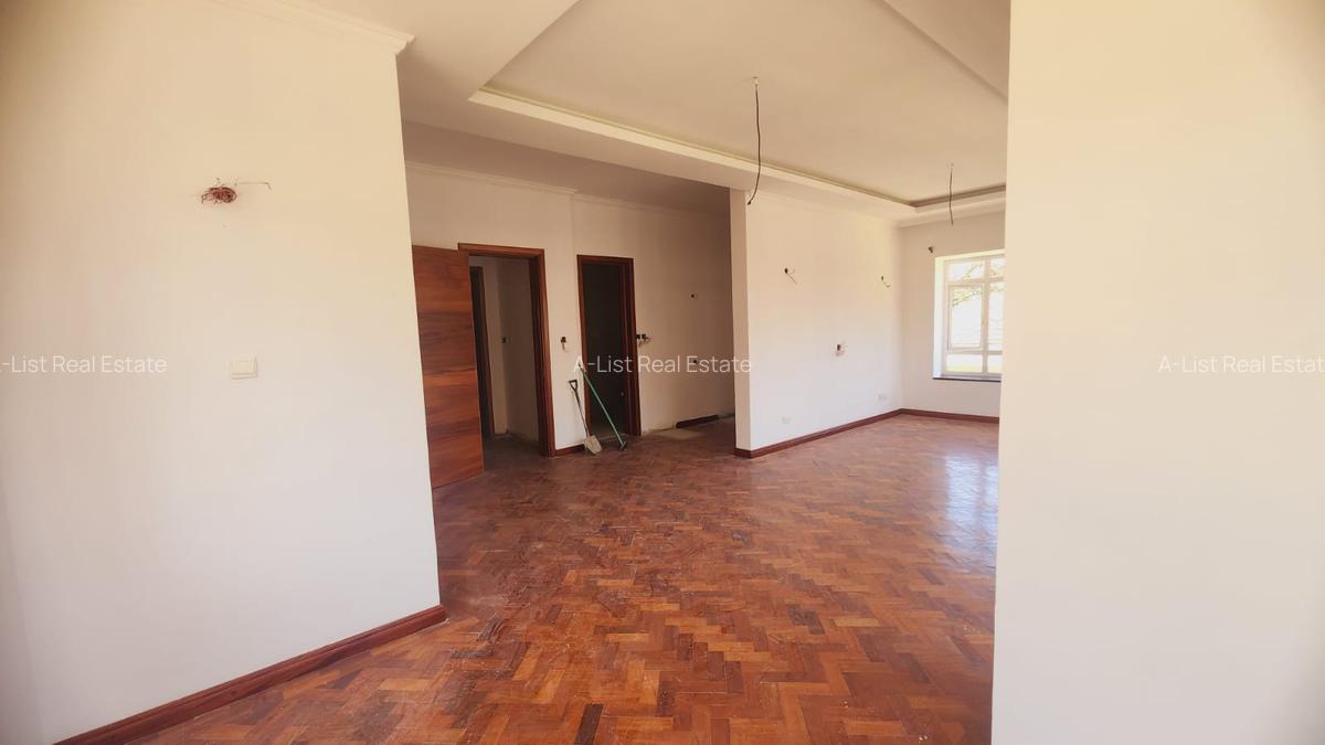 5 Bed Villa with En Suite at Lavington - 4