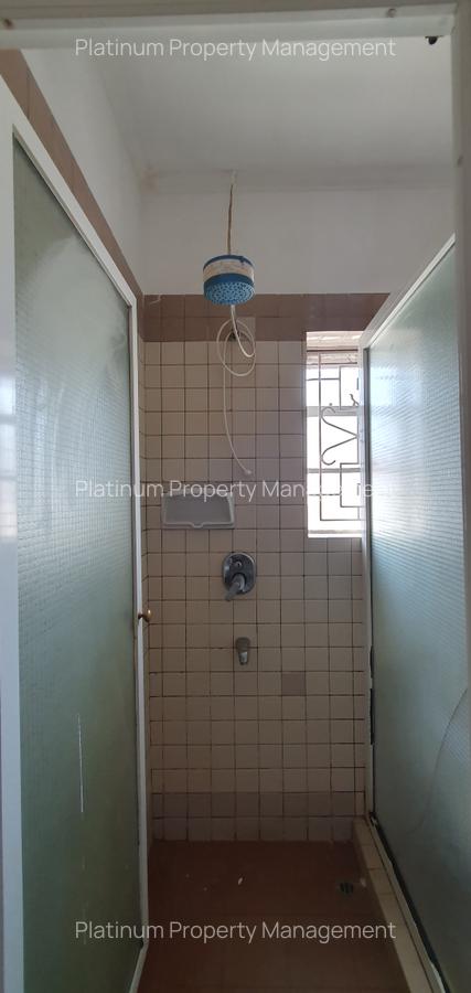 3 Bed Apartment with En Suite at Forest Lane - 17