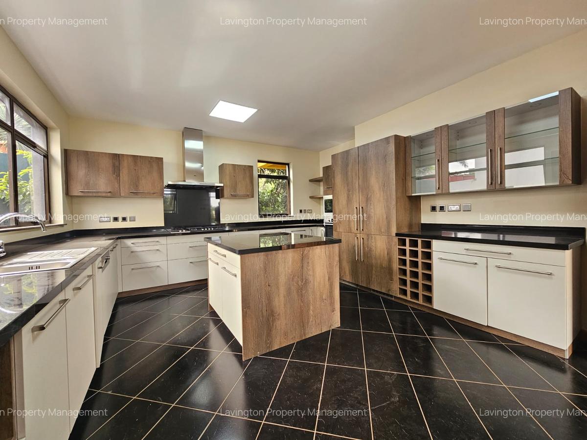 5 Bed Townhouse with En Suite at Lavington Green - 2