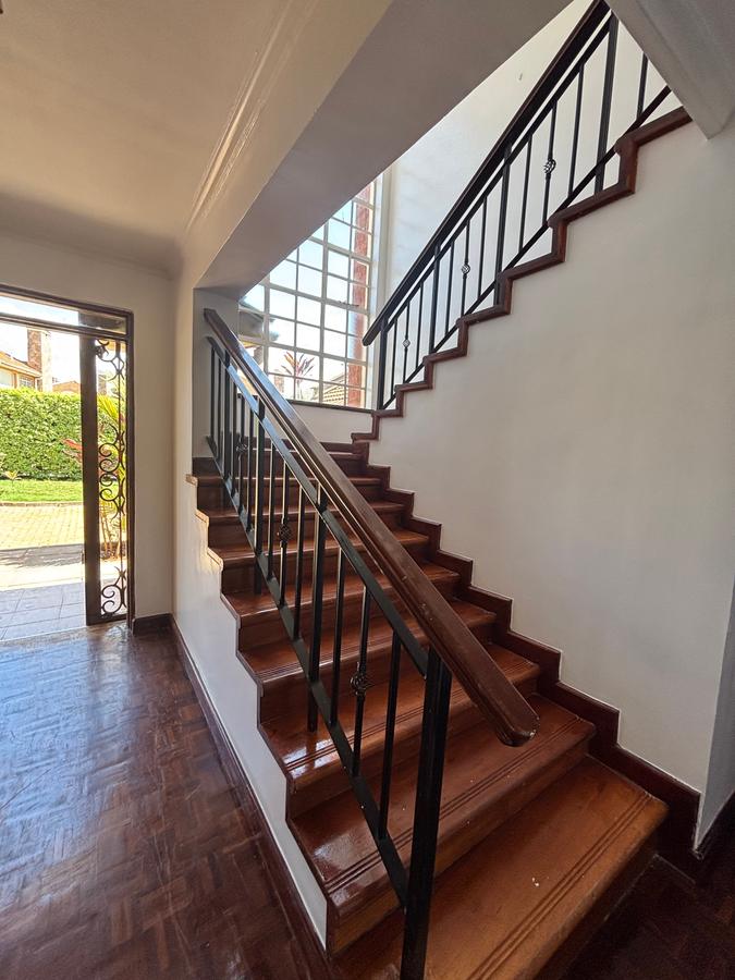 4 Bed Villa with En Suite in Kiambu Road - 12