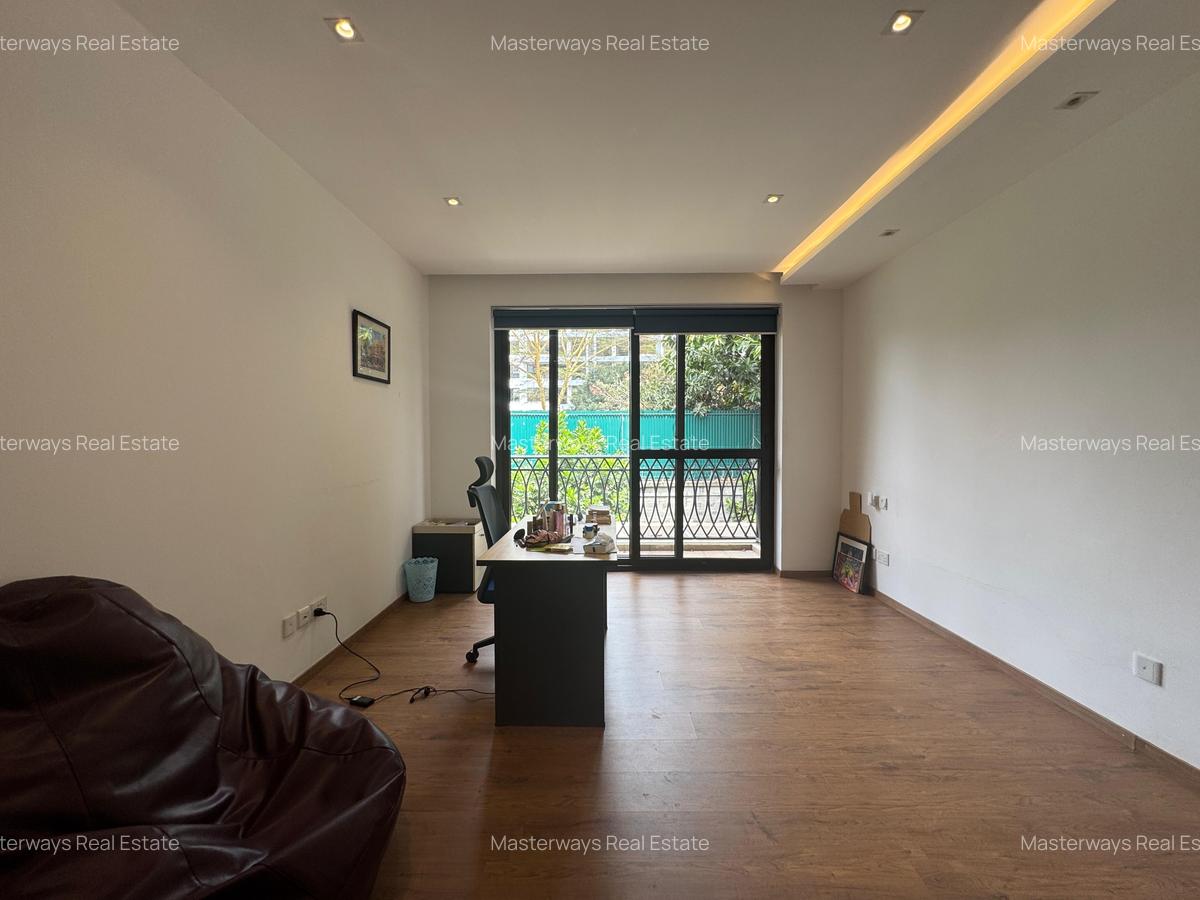 4 Bed Townhouse with En Suite in Westlands Area - 18