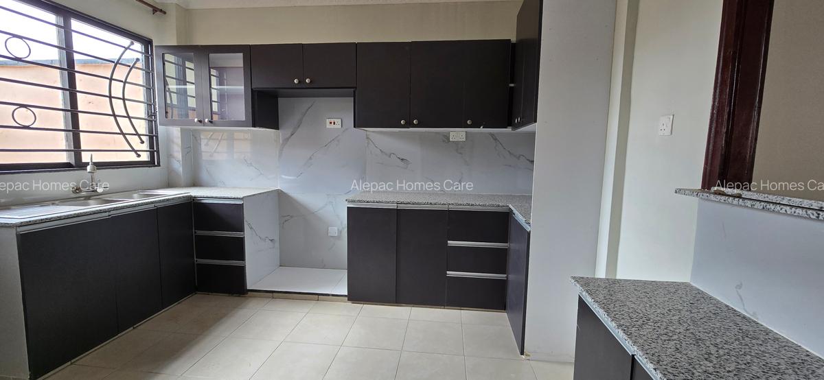 4 Bed House with En Suite at Varsityville - 6